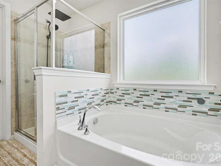4638 Cecilia Lane, Charlotte, NC 28273.  MLS# CAR4384905, YatesRealty ID 25112. 