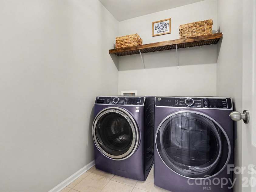 4638 Cecilia Lane, Charlotte, NC 28273.  MLS# CAR4384905, YatesRealty ID 25112. 