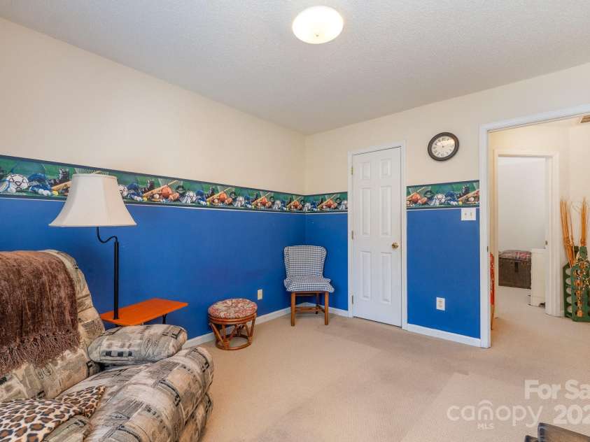 7524 Heronwood Lane, Charlotte, NC 28227.  MLS# CAR4277513, YatesRealty ID 25113. 