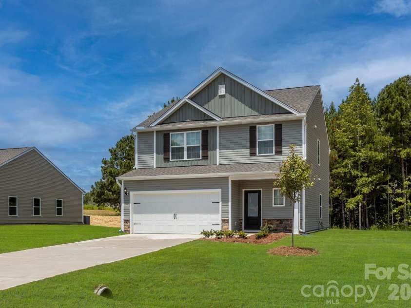 810 Willow Estates Drive, Shelby, NC 28150.  MLS# CAR4374024, YatesRealty ID 25113. 