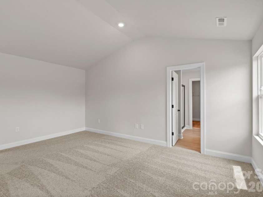 810 Willow Estates Drive, Shelby, NC 28150.  MLS# CAR4374024, YatesRealty ID 25113. 