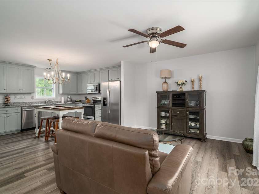 2921 Heavners Farm Court, Lincolnton, NC 28092.  MLS# CAR4274766, YatesRealty ID 25115. 