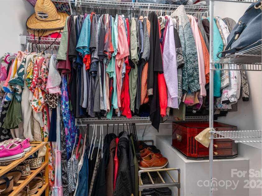 2921 Heavners Farm Court, Lincolnton, NC 28092.  MLS# CAR4274766, YatesRealty ID 25115. 