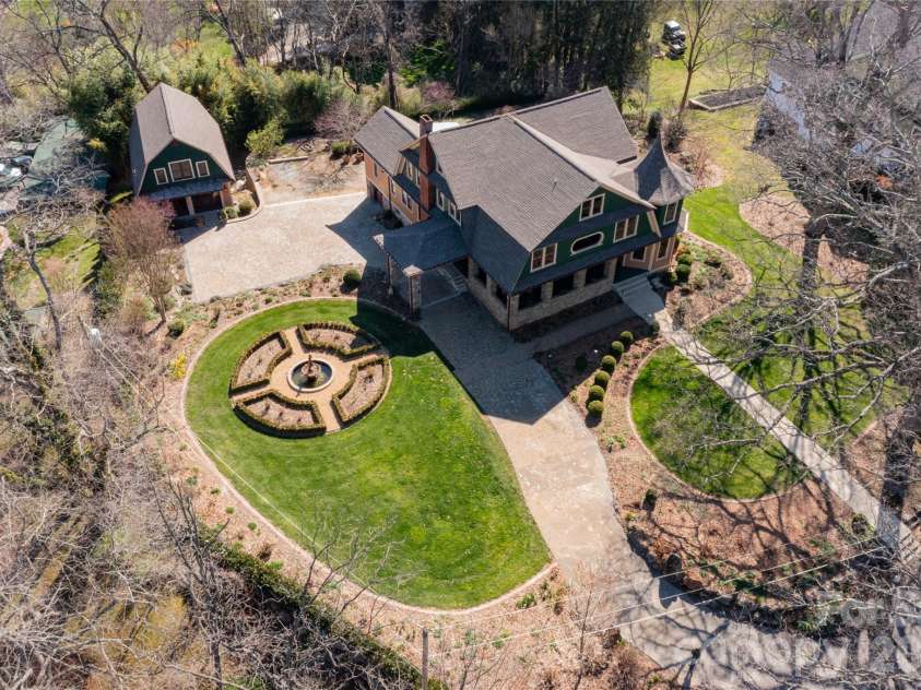 129 Woolsey Heights, Waynesville, NC 28786.  MLS# CAR4378782, YatesRealty ID 25116. 