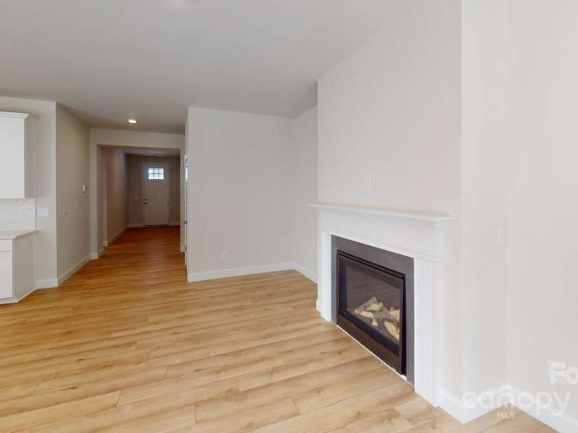 608 Banter Lane, Cramerton, NC 28032.  MLS# CAR4272608, YatesRealty ID 25116. 