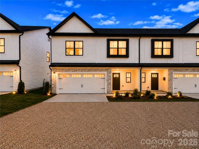 1238 Sharon Amity Road, Charlotte, NC 28211.  MLS# CAR4406257, YatesRealty ID 25117. 