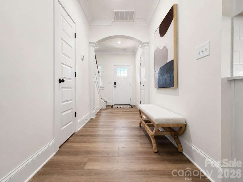 1238 Sharon Amity Road, Charlotte, NC 28211.  MLS# CAR4406257, YatesRealty ID 25117. 