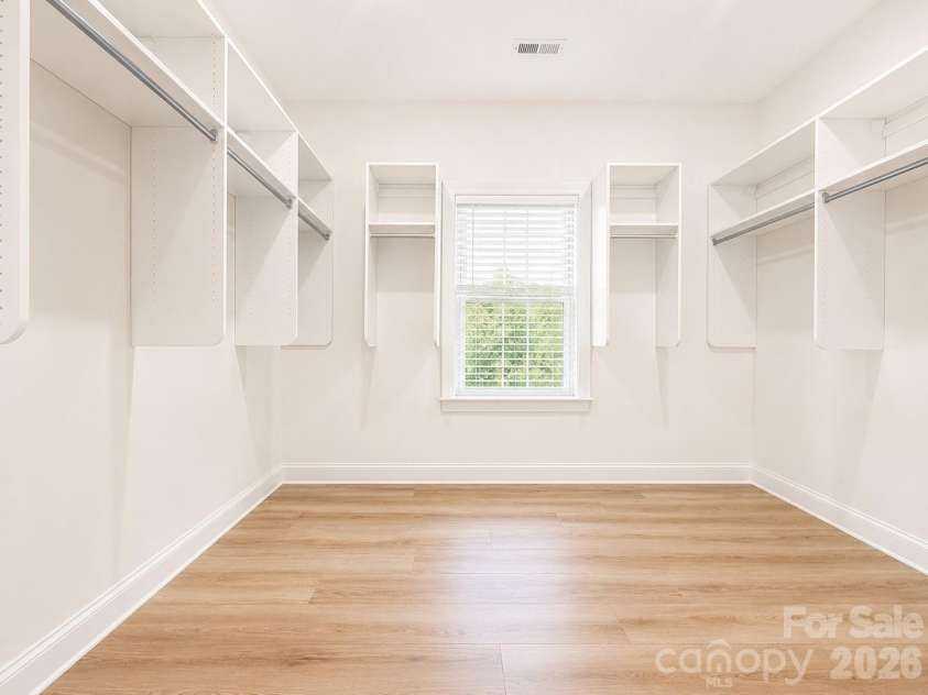 1238 Sharon Amity Road, Charlotte, NC 28211.  MLS# CAR4406257, YatesRealty ID 25117. 