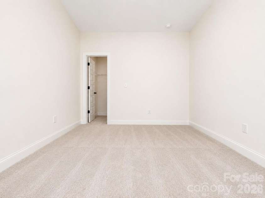 1238 Sharon Amity Road, Charlotte, NC 28211.  MLS# CAR4406257, YatesRealty ID 25117. 