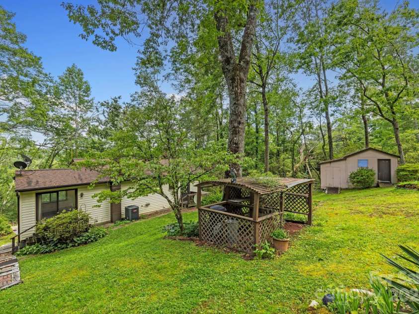 108 Deer Run Road, Mills River, NC 28759.  MLS# CAR4272417, YatesRealty ID 25118. 
