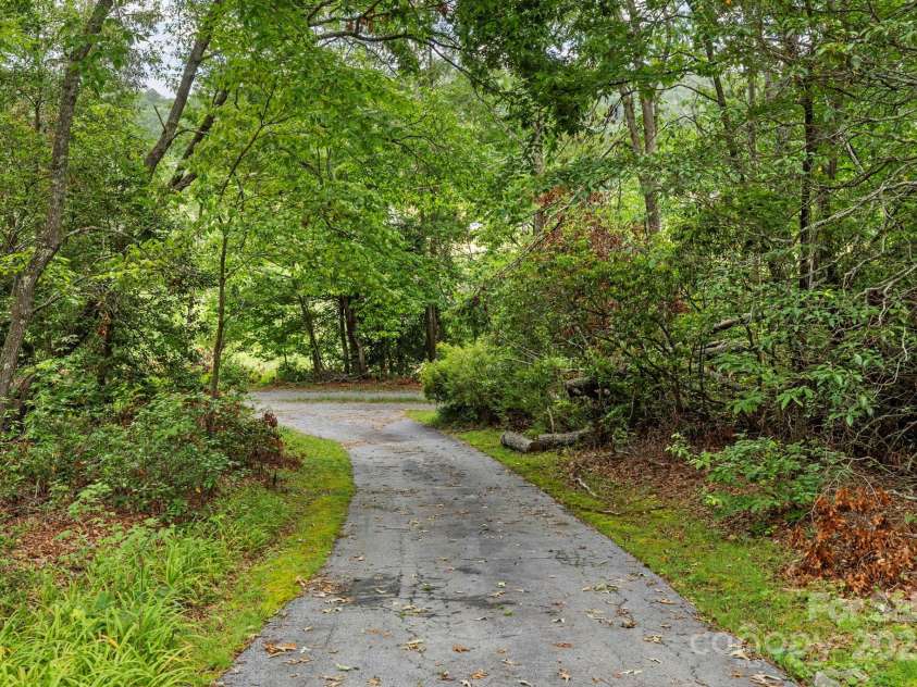 108 Deer Run Road, Mills River, NC 28759.  MLS# CAR4272417, YatesRealty ID 25118. 