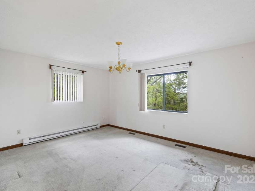 108 Deer Run Road, Mills River, NC 28759.  MLS# CAR4272417, YatesRealty ID 25118. 