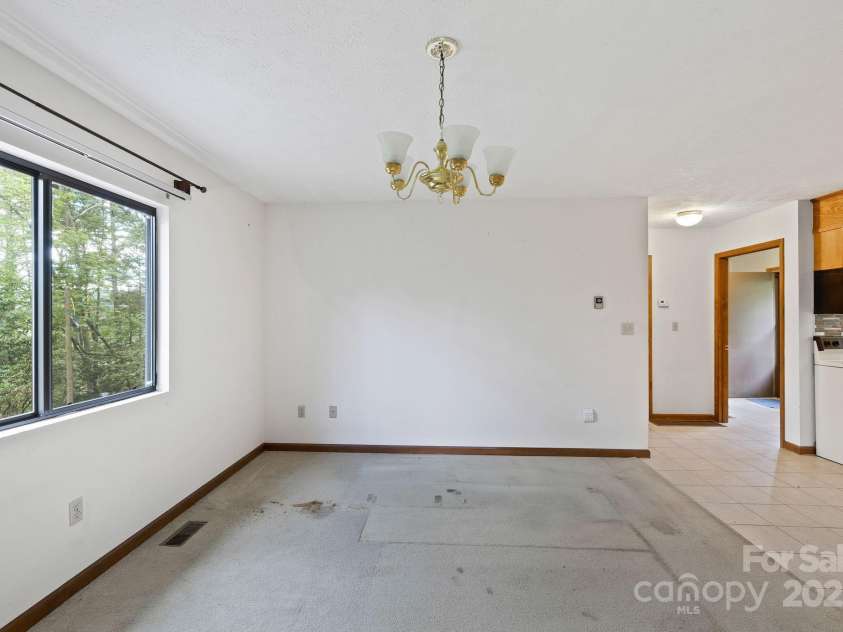 108 Deer Run Road, Mills River, NC 28759.  MLS# CAR4272417, YatesRealty ID 25118. 