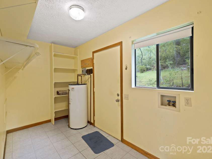 108 Deer Run Road, Mills River, NC 28759.  MLS# CAR4272417, YatesRealty ID 25118. 