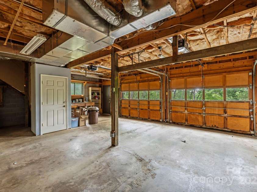 108 Deer Run Road, Mills River, NC 28759.  MLS# CAR4272417, YatesRealty ID 25118. 