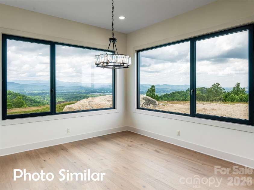 225 Coachman Drive, Hendersonville, NC 28791.  MLS# CAR4384111, YatesRealty ID 25118. 