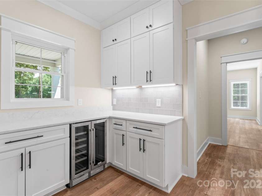 510 State Road, China Grove, NC 28023.  MLS# CAR4276153, YatesRealty ID 25119. Additional bar space with wine cooler