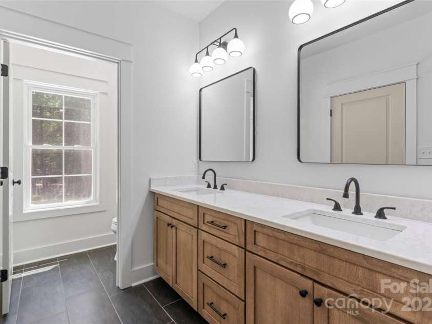 510 State Road, China Grove, NC 28023.  MLS# CAR4276153, YatesRealty ID 25119. Primary Bathroom