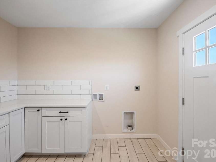 78 Grace Estates Drive, Marion, NC 28752.  MLS# CAR4258253, YatesRealty ID 25119. 