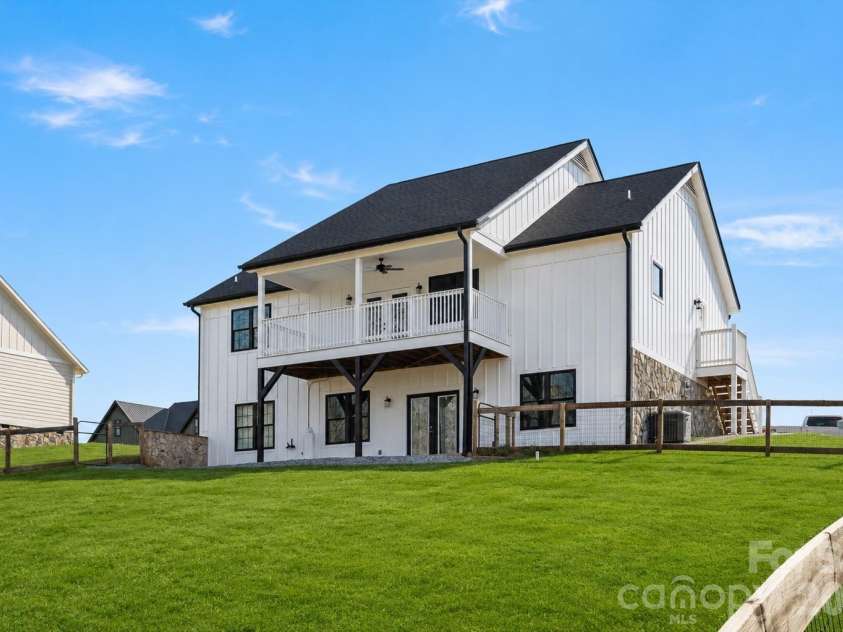 78 Grace Estates Drive, Marion, NC 28752.  MLS# CAR4258253, YatesRealty ID 25119. 