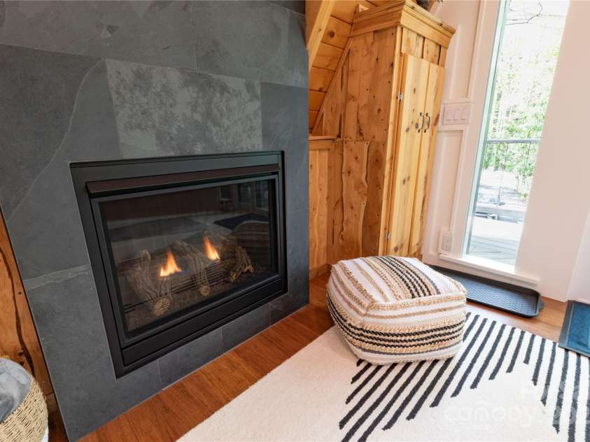 59 Lost Cove, Waynesville, NC 28785.  MLS# CAR4252422, YatesRealty ID 2512. 