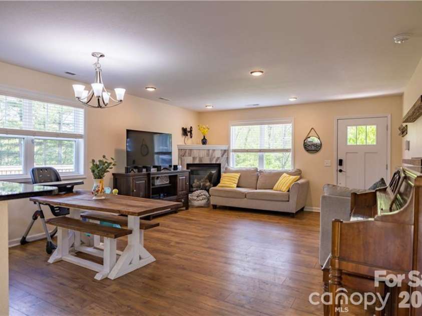 101 Towne Place, Clyde, NC 28721.  MLS# CAR4385048, YatesRealty ID 25120. 
