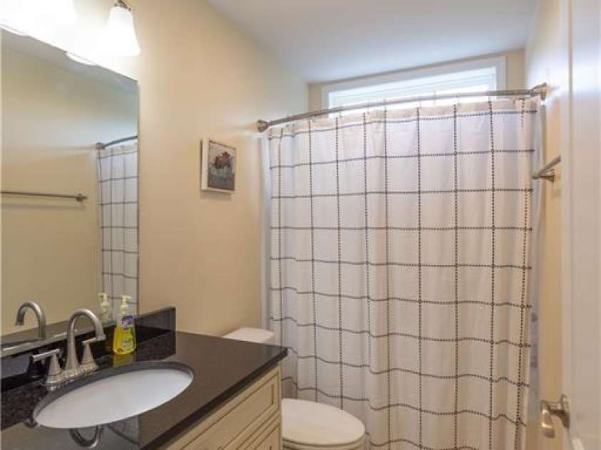 101 Towne Place, Clyde, NC 28721.  MLS# CAR4385048, YatesRealty ID 25120. 