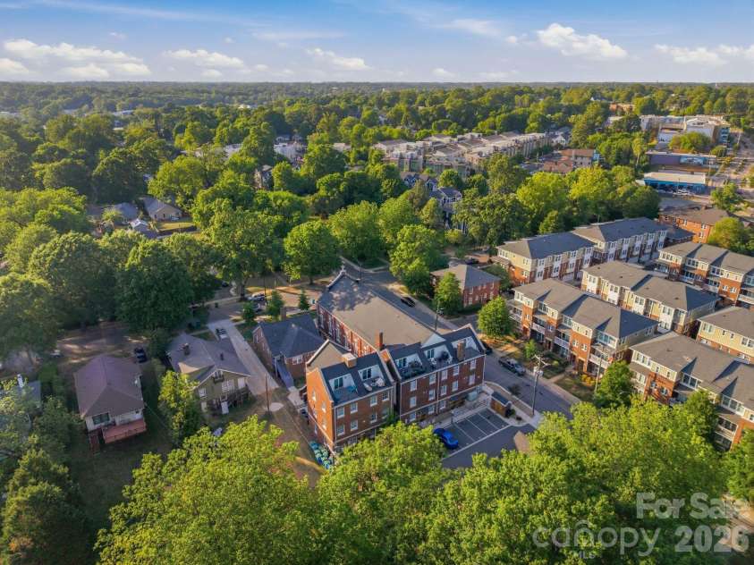 201 Grandin Road, Charlotte, NC 28208.  MLS# CAR4374290, YatesRealty ID 25121. 