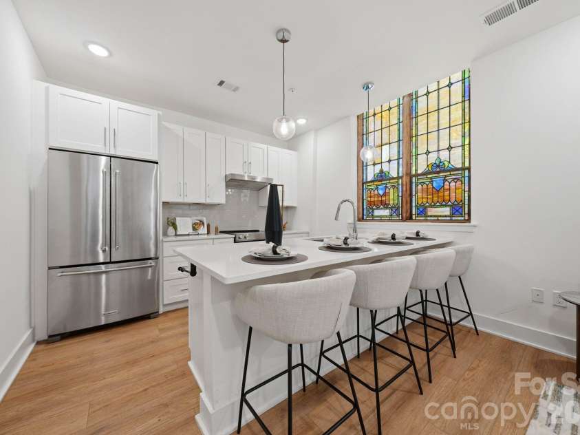 201 Grandin Road, Charlotte, NC 28208.  MLS# CAR4374325, YatesRealty ID 25121. 