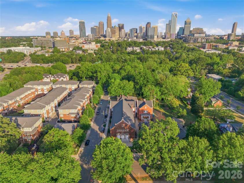 201 Grandin Road, Charlotte, NC 28208.  MLS# CAR4374325, YatesRealty ID 25121. 