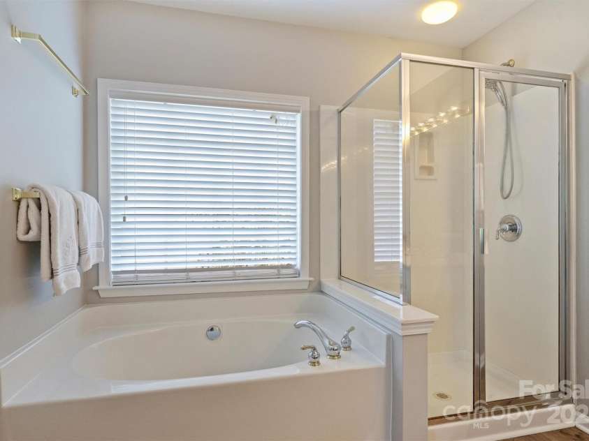 7930 Lancken Drive, Charlotte, NC 28277.  MLS# CAR4278495, YatesRealty ID 25122. 