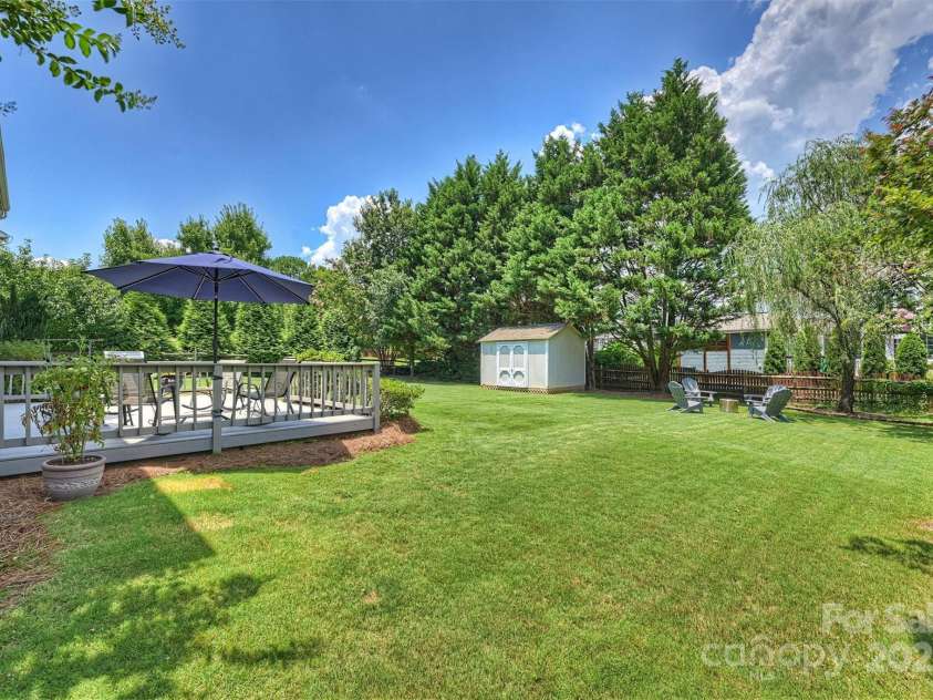 7930 Lancken Drive, Charlotte, NC 28277.  MLS# CAR4278495, YatesRealty ID 25122. 