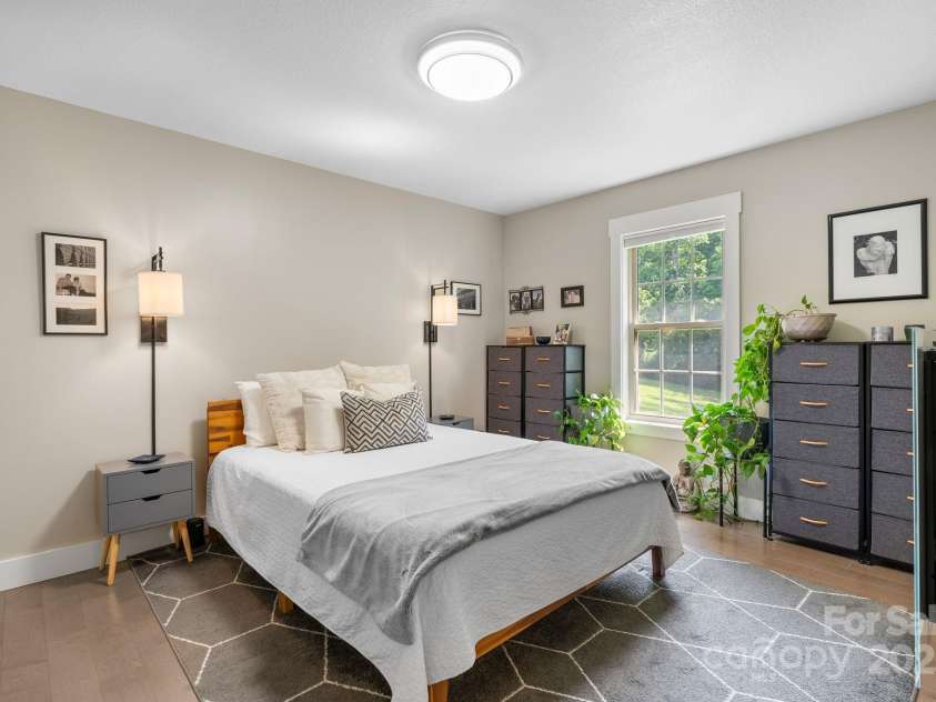 12 Buckshot Ridge Drive, Asheville, NC 28804.  MLS# CAR4276136, YatesRealty ID 25125. 