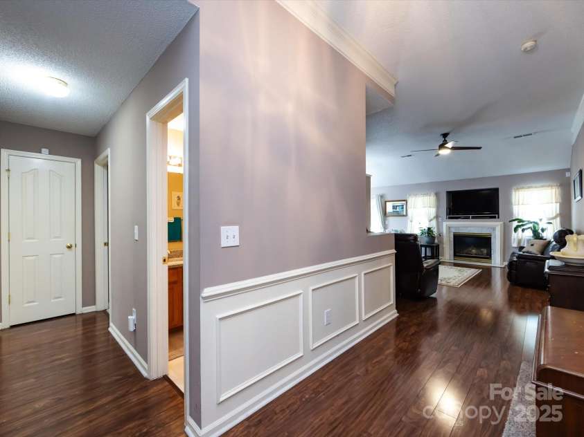 118 Long Creek Parkway, Charlotte, NC 28214.  MLS# CAR4279474, YatesRealty ID 25126. 