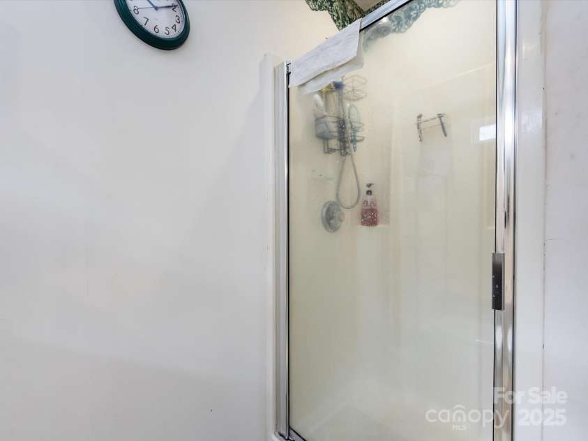 118 Long Creek Parkway, Charlotte, NC 28214.  MLS# CAR4279474, YatesRealty ID 25126. 