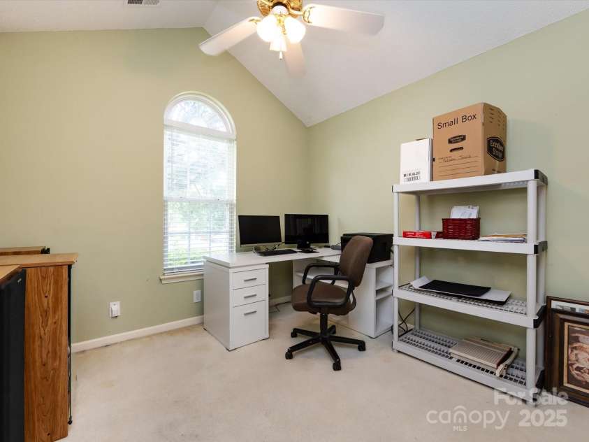 118 Long Creek Parkway, Charlotte, NC 28214.  MLS# CAR4279474, YatesRealty ID 25126. 