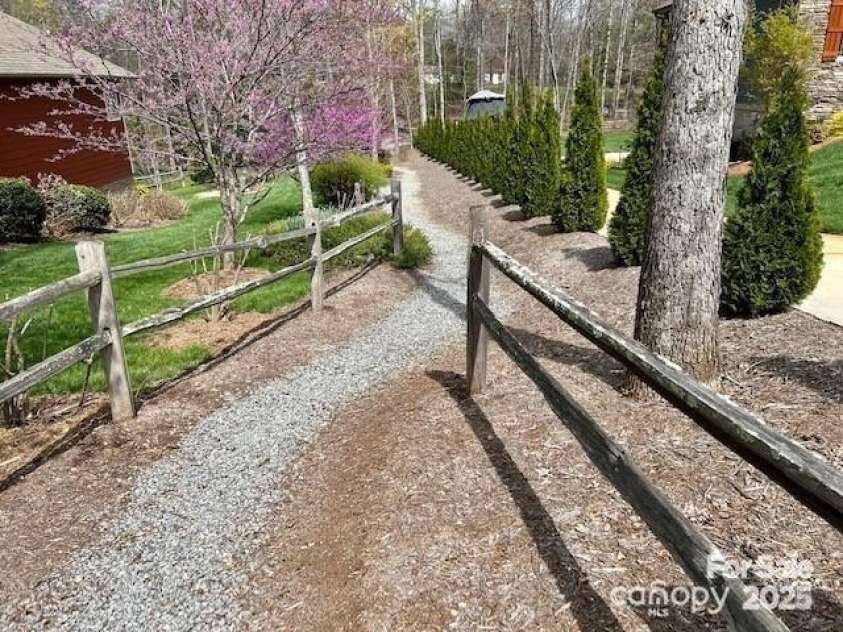 141 Maplewood Court, Hudson, NC 28638.  MLS# CAR4279245, YatesRealty ID 25127. 