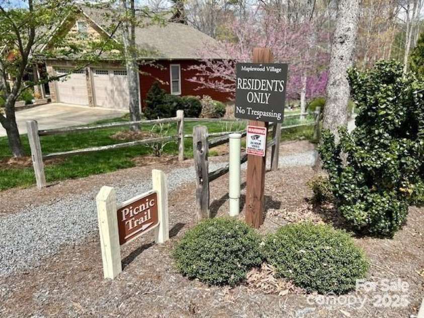 141 Maplewood Court, Hudson, NC 28638.  MLS# CAR4279245, YatesRealty ID 25127. 