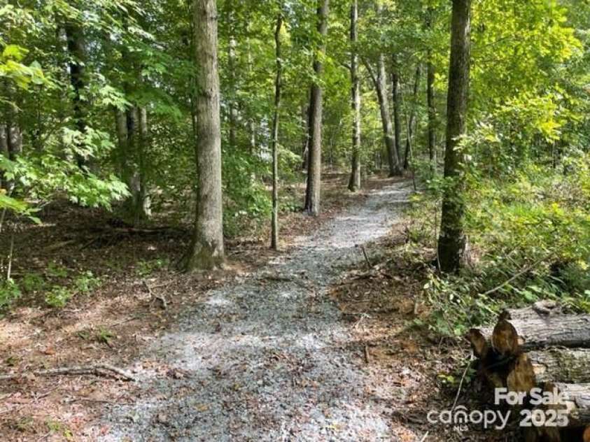 141 Maplewood Court, Hudson, NC 28638.  MLS# CAR4279245, YatesRealty ID 25127. 