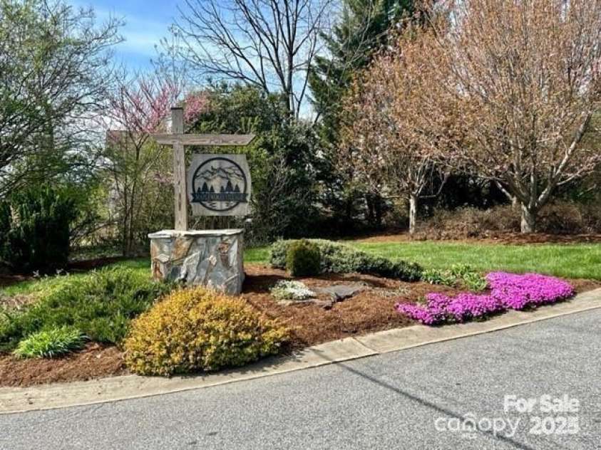 141 Maplewood Court, Hudson, NC 28638.  MLS# CAR4279245, YatesRealty ID 25127. Maplewood Village entrance