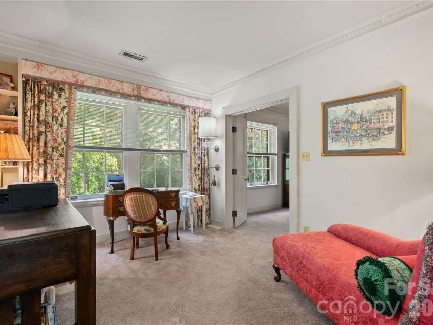 185 Macon Avenue, Asheville, NC 28804.  MLS# CAR4374162, YatesRealty ID 25128. 