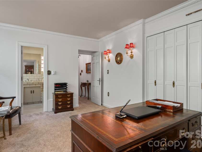 185 Macon Avenue, Asheville, NC 28804.  MLS# CAR4374162, YatesRealty ID 25128. 