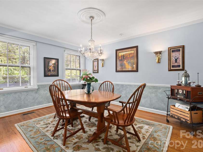 185 Macon Avenue, Asheville, NC 28804.  MLS# CAR4424136, YatesRealty ID 25128. 