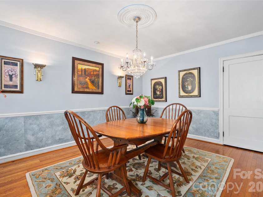 185 Macon Avenue, Asheville, NC 28804.  MLS# CAR4424136, YatesRealty ID 25128. 