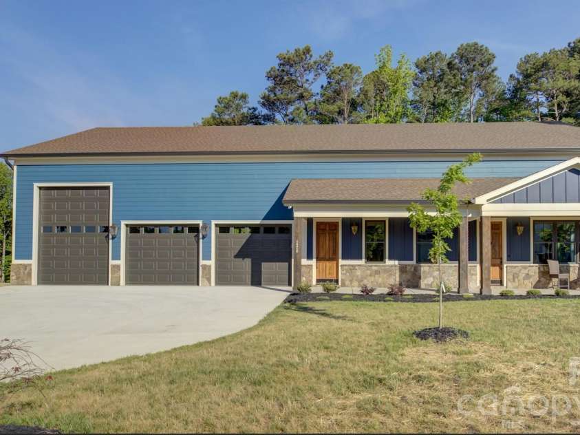 18210 Kalabash Road, Charlotte, NC 28278.  MLS# CAR4376040, YatesRealty ID 25129. 