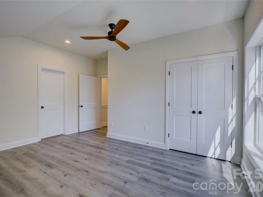 18210 Kalabash Road, Charlotte, NC 28278.  MLS# CAR4376040, YatesRealty ID 25129. Bedroom 3. Ensuite
