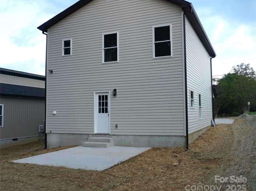 258 Lincoln Street, Concord, NC 28025.  MLS# CAR4271913, YatesRealty ID 25129. 