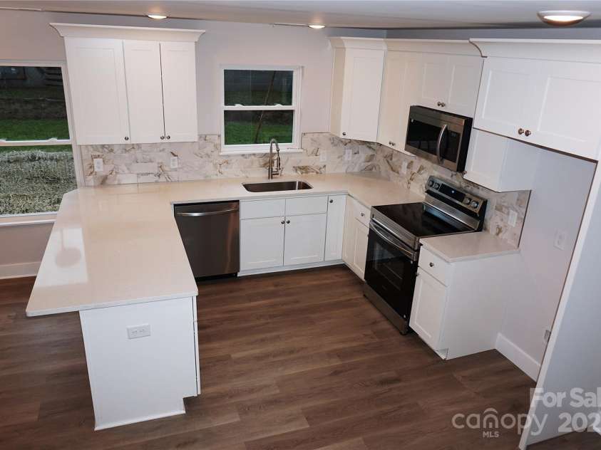 258 Lincoln Street, Concord, NC 28025.  MLS# CAR4271913, YatesRealty ID 25129. 