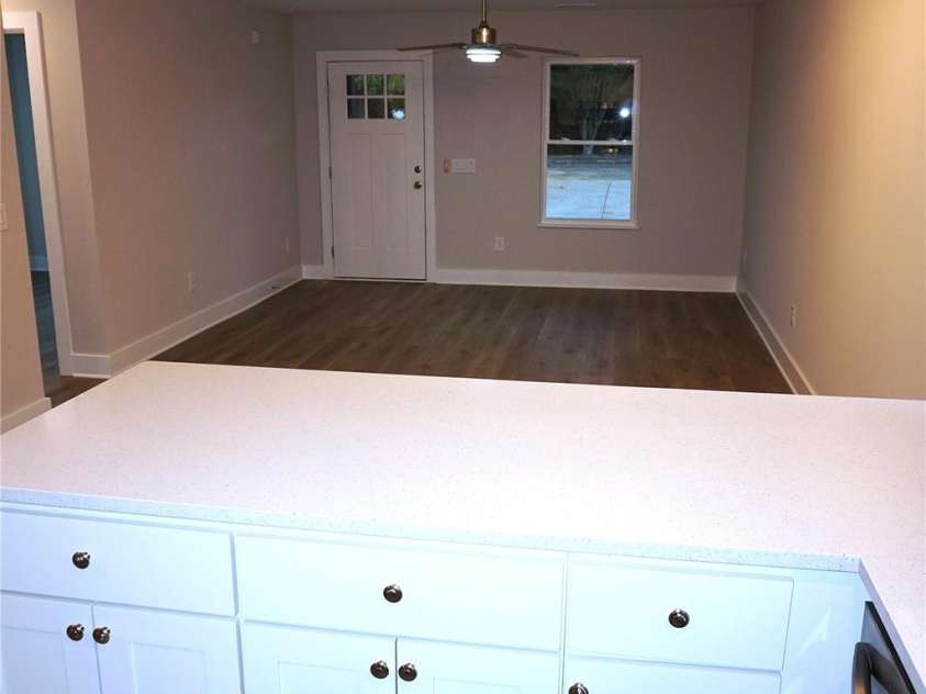 258 Lincoln Street, Concord, NC 28025.  MLS# CAR4271913, YatesRealty ID 25129. 