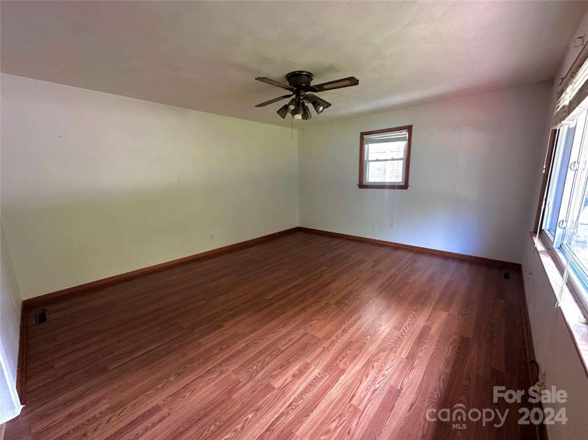 614 3rd Street Place, Conover, NC 28613.  MLS# CAR4178540, YatesRealty ID 2513. 